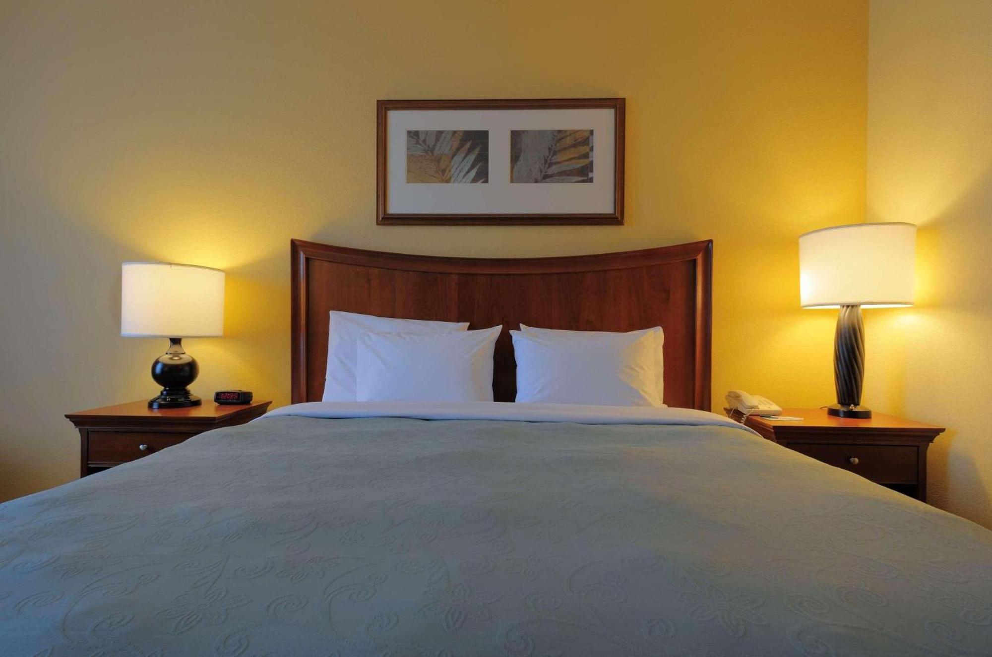 Spark By Hilton Orangeburg Room photo